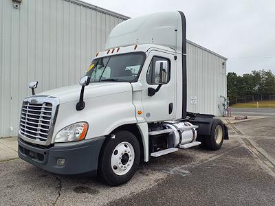 Used 2019 Freightliner Cascadia Detroit DD13 Semi Truck for sale #809597 - photo 1