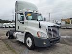 Used 2019 Freightliner Cascadia Detroit DD13 Semi Truck for sale #809597 - photo 4