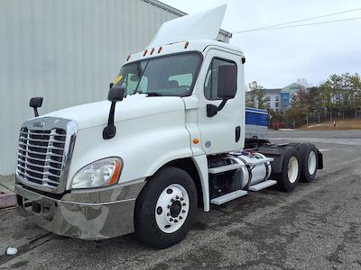 Used 2019 Freightliner Cascadia Detroit DD13 Semi Truck for sale #813634 - photo 1