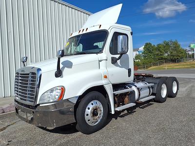 Used 2019 Freightliner Cascadia Detroit Diesel DD15 Semi Truck for sale #832939 - photo 1