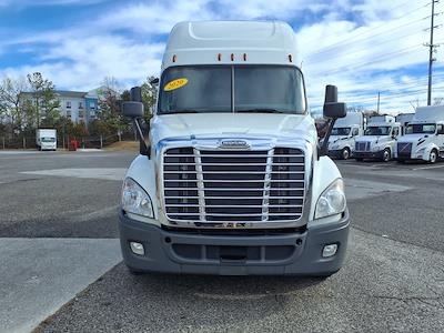 Used 2020 Freightliner Cascadia Detroit Diesel DD15 Semi Truck with Sleeper Cab for sale #875558 - photo 2