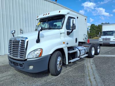 Used 2020 Freightliner Cascadia Detroit Diesel DD15 Semi Truck for sale #878873 - photo 1