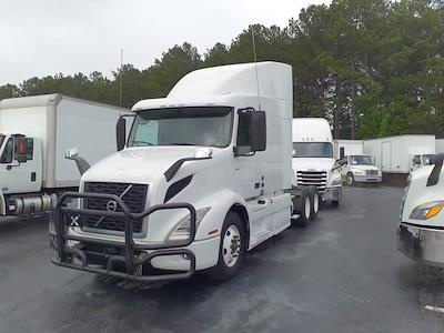 Used 2020 Volvo VNR Volvo D13 Semi Truck for sale #243538 - photo 1