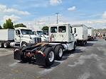 Used 2020 Freightliner Cascadia Detroit DD13 Semi Truck for sale #279709 - photo 2