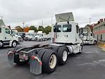 Used 2020 Freightliner Cascadia Detroit Diesel DD15 Semi Truck for sale #289526 - photo 2