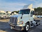 Used 2015 Freightliner Cascadia Detroit DD13 Semi Truck for sale #304180 - photo 4