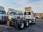 Used 2015 Freightliner Cascadia Detroit DD13 Semi Truck for sale #304180 - photo 2