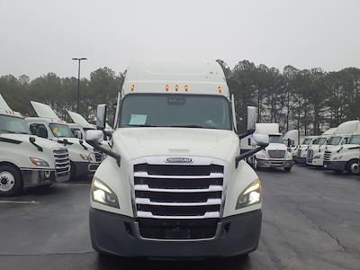 Used 2022 Freightliner Cascadia Detroit Diesel DD15 Semi Truck with Sleeper Cab for sale #550666 - photo 2