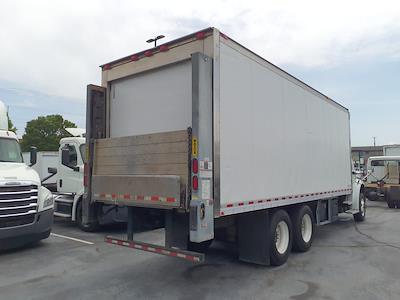 Used 2018 Freightliner M2 106 - photo 1