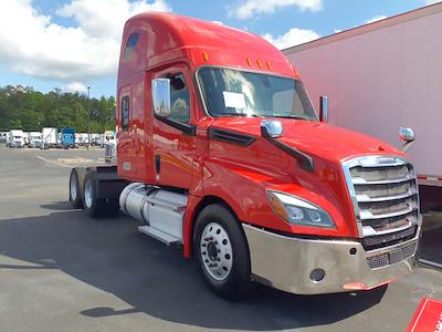 Used 2019 Freightliner Cascadia Detroit Diesel DD15 Semi Truck with Sleeper Cab for sale #803689 - photo 1