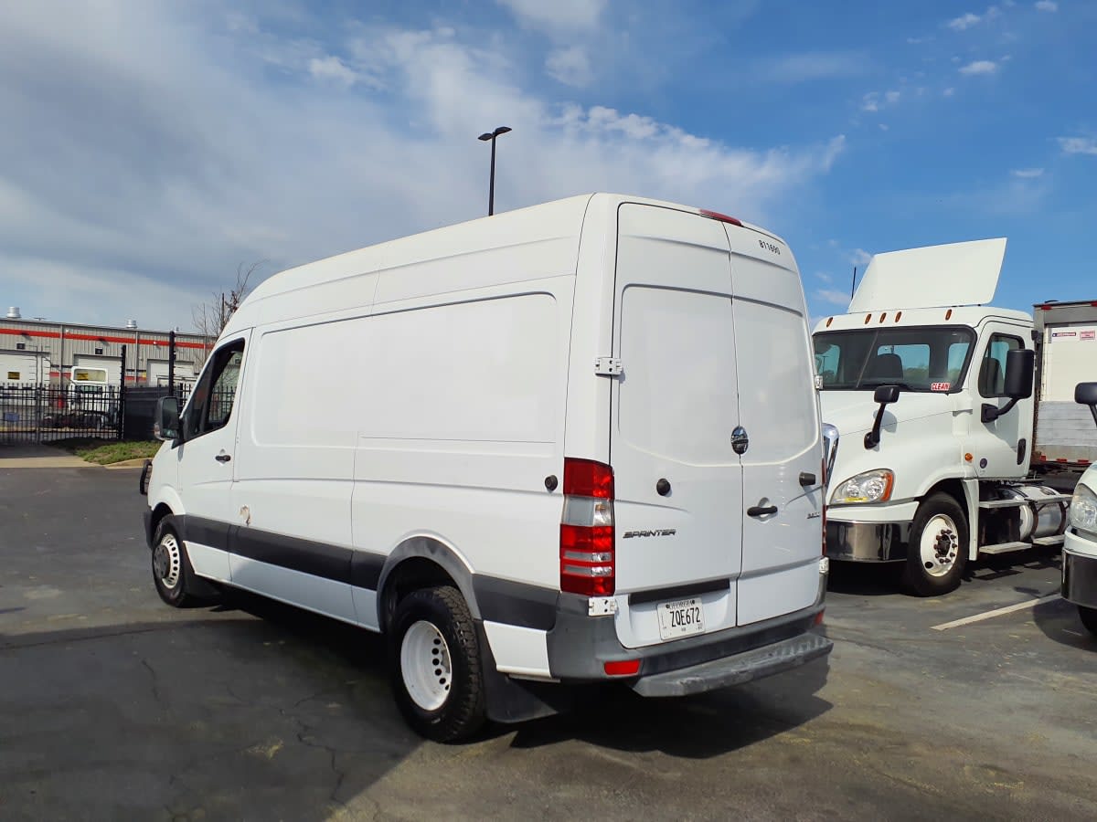 Used 2017 Freightliner Sprinter 3500 - photo 9