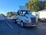 Used 2019 Freightliner Cascadia Detroit DD13 Semi Truck for sale #866742 - photo 1