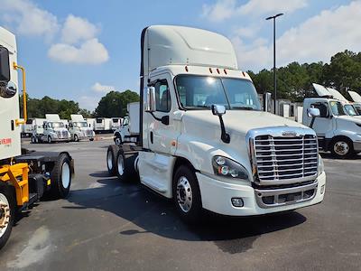 Used 2019 Freightliner Cascadia Detroit Diesel DD15 Semi Truck for sale #869524 - photo 1