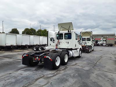 Used 2019 Freightliner Cascadia Detroit DD13 Semi Truck for sale #875783 - photo 2