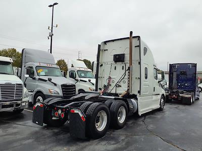 Used 2020 Freightliner Cascadia Detroit Diesel DD15 Semi Truck with Sleeper Cab for sale #881307 - photo 2