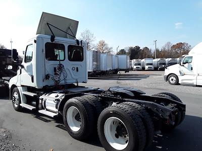 Used 2020 Freightliner Cascadia Detroit DD13 Semi Truck for sale #200136 - photo 2