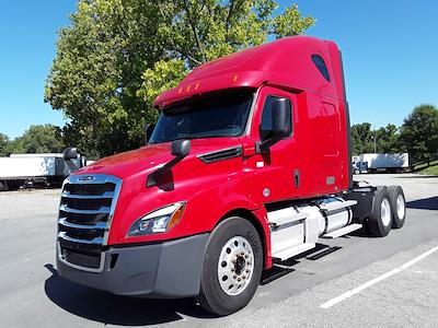 Used 2020 Freightliner Cascadia Detroit Diesel DD15 Semi Truck with Sleeper Cab for sale #268749 - photo 1