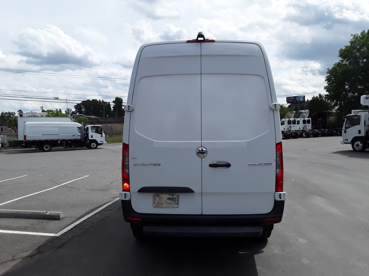 Used 2019 Freightliner Sprinter 3500 - photo 7