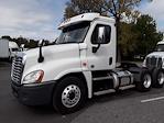 Used 2018 Freightliner Cascadia Detroit DD13 Semi Truck for sale #681969 - photo 1