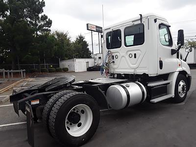 Used 2018 Freightliner Cascadia Detroit DD13 Semi Truck for sale #750427 - photo 2