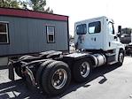 Used 2018 Freightliner Cascadia Detroit Diesel DD15 Semi Truck for sale #763264 - photo 5
