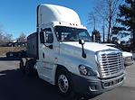 Used 2018 Freightliner Cascadia Cummins X15 Semi Truck for sale #763980 - photo 4