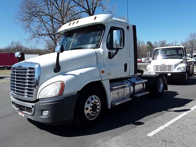 Used 2018 Freightliner Cascadia Cummins X15 Semi Truck for sale #779433 - photo 1