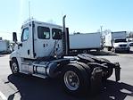 Used 2018 Freightliner Cascadia Cummins X15 Semi Truck for sale #779433 - photo 2