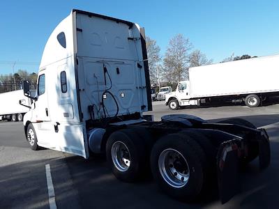 Used 2019 Freightliner Cascadia Detroit Diesel DD15 Semi Truck with Sleeper Cab for sale #807829 - photo 2