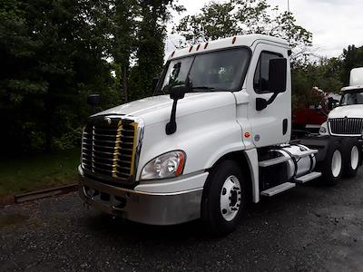Used 2019 Freightliner Cascadia Detroit DD13 Semi Truck for sale #813342 - photo 1