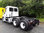 Used 2019 Freightliner Cascadia Detroit DD13 Semi Truck for sale #813342 - photo 2