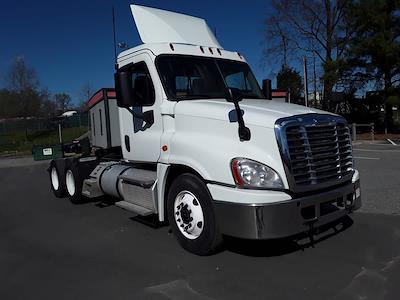 Used 2019 Freightliner Cascadia Cummins X15 Semi Truck for sale #815006 - photo 1