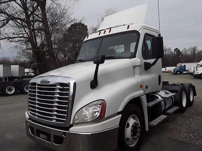 Used 2019 Freightliner Cascadia - photo 1