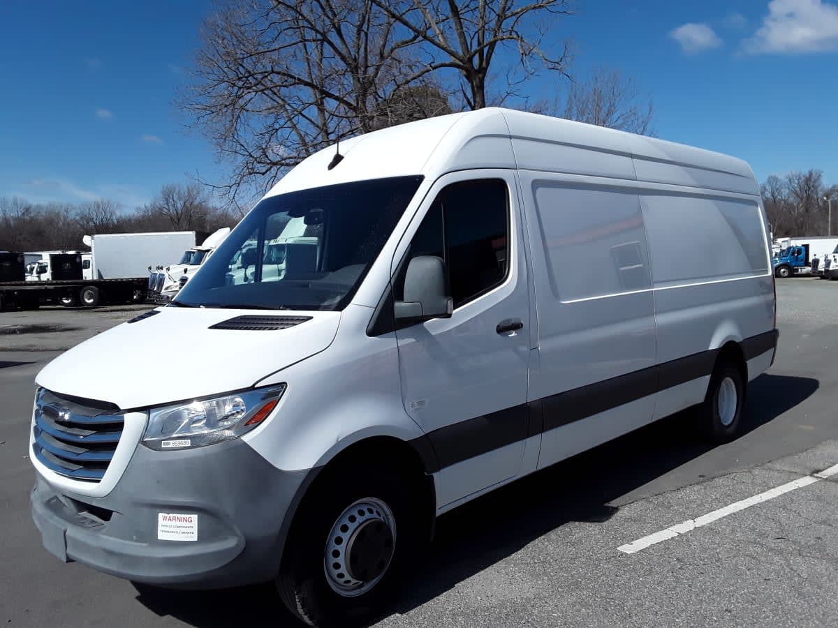 Used 2020 Freightliner Sprinter 3500 - photo 1