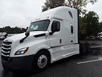 Used 2019 Freightliner Cascadia Detroit Diesel DD15 Semi Truck with Sleeper Cab for sale #870702 - photo 1