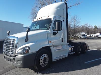 Used 2020 Freightliner Cascadia Cummins X15 Semi Truck for sale #873315 - photo 1