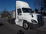 Used 2020 Freightliner Cascadia Cummins X15 Semi Truck for sale #873315 - photo 5
