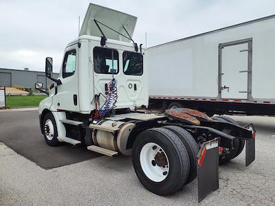 Used 2020 Freightliner Cascadia Detroit DD13 Semi Truck for sale #242555 - photo 2