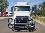 Used 2020 Volvo VNR Volvo D13 Semi Truck for sale #243486 - photo 3