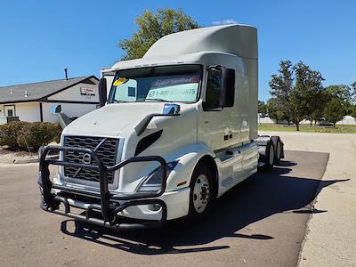 Used 2020 Volvo VNR Volvo D13 Semi Truck for sale #243489 - photo 1