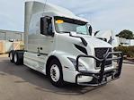 Used 2020 Volvo VNR Volvo D13 Semi Truck for sale #243491 - photo 4