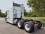 Used 2020 Volvo VNR Volvo D13 Semi Truck for sale #243491 - photo 2