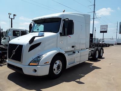 Used 2020 Volvo VNR Volvo D13 Semi Truck for sale #243511 - photo 1