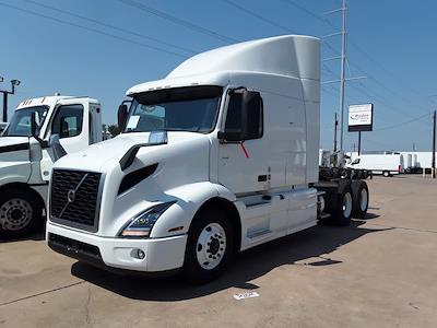 Used 2020 Volvo VNR Volvo D13 Semi Truck for sale #243513 - photo 1