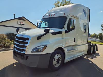 Used 2020 Freightliner Cascadia Detroit Diesel DD15 Semi Truck with Sleeper Cab for sale #259345 - photo 1