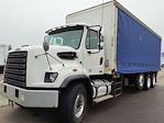 Used 2016 Freightliner 108SD Conventional Cab Box Truck for sale #655344 - photo 1