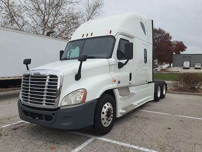 Used 2018 Freightliner Cascadia Detroit Diesel DD15 Semi Truck with Sleeper Cab for sale #764498 - photo 1