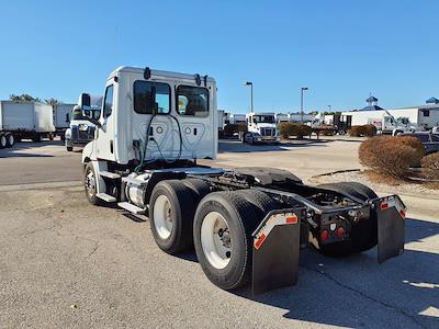 Used 2019 Freightliner Cascadia Detroit DD13 Semi Truck for sale #878214 - photo 2