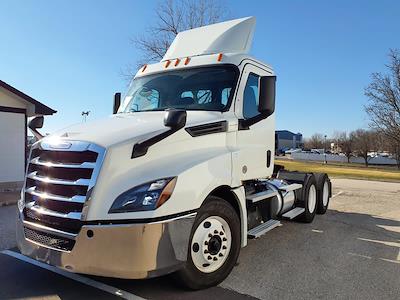 Used 2020 Freightliner Cascadia Detroit Diesel DD15 Semi Truck for sale #878378 - photo 1
