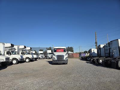 Used 2020 Freightliner Cascadia - photo 1